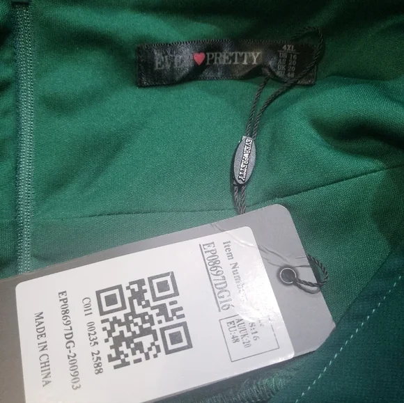 Ever-Pretty Women's Chiffon V Neck Cap Sleeve Backless Gown in Deep Green - Picture 6 of 8